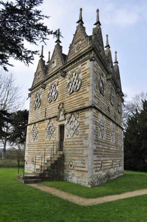 Rushton Triangular Lodge, Northamptonshire
