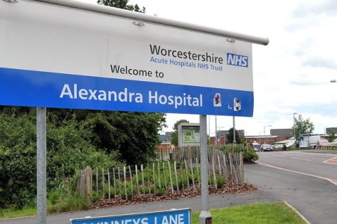 alexandra-hospital-redditch-entrance
