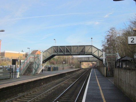 https://en.wikipedia.org/wiki/Bromsgrove_railway_station; Geograph-2781638-by-Roy-Hughes